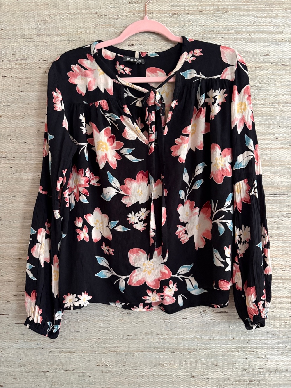 Billabong Black Floral Tie-Neck Peasant Blouse